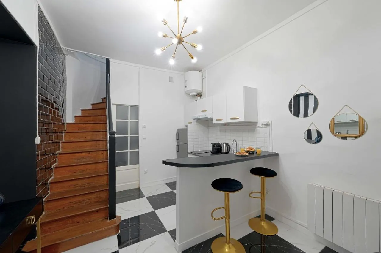 Black & White - Chic & Petit Maison- Pigalle 9Eme Apartment Paris