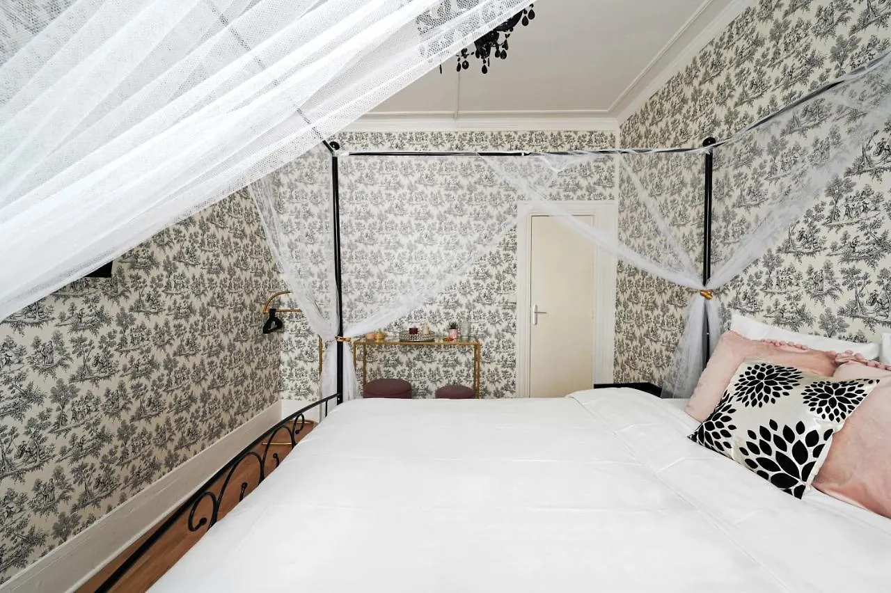 Black & White - Chic & Petit Maison- Pigalle 9Eme Apartment Paris France